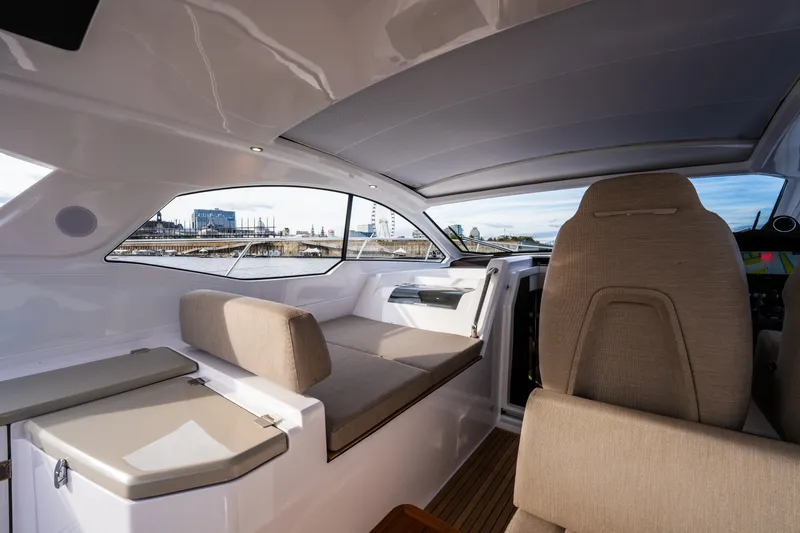 Slide: The Image of Azimut Atlantis 45 2025 - 7746607