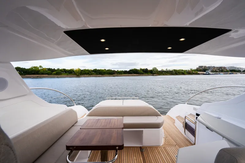 Slide: The Image of Azimut Atlantis 45 2025 - 7747002