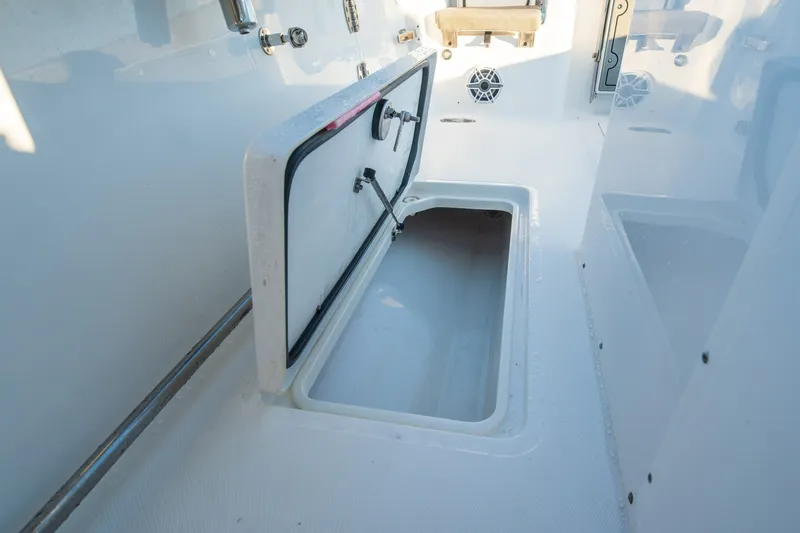 Slide: The Image of Sea Hunt Gamefish 30CB 2026 - 7849512
