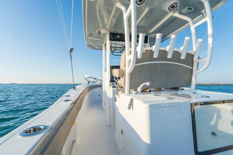 Slide: The Image of Sea Hunt Gamefish 30CB 2026 - 7849484