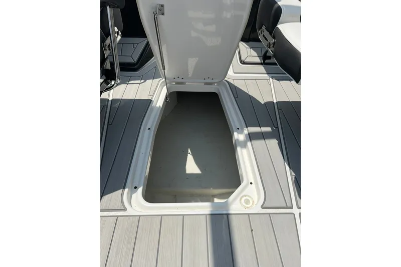 Slide: The Image of Monterey 275SS Super Sport 2024 - 7747699