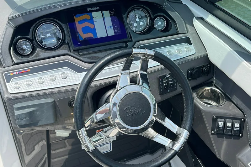 Slide: The Image of Monterey 275SS Super Sport 2024 - 7747550