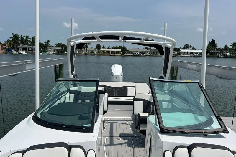 Slide: The Image of Monterey 275SS Super Sport 2024 - 7747534