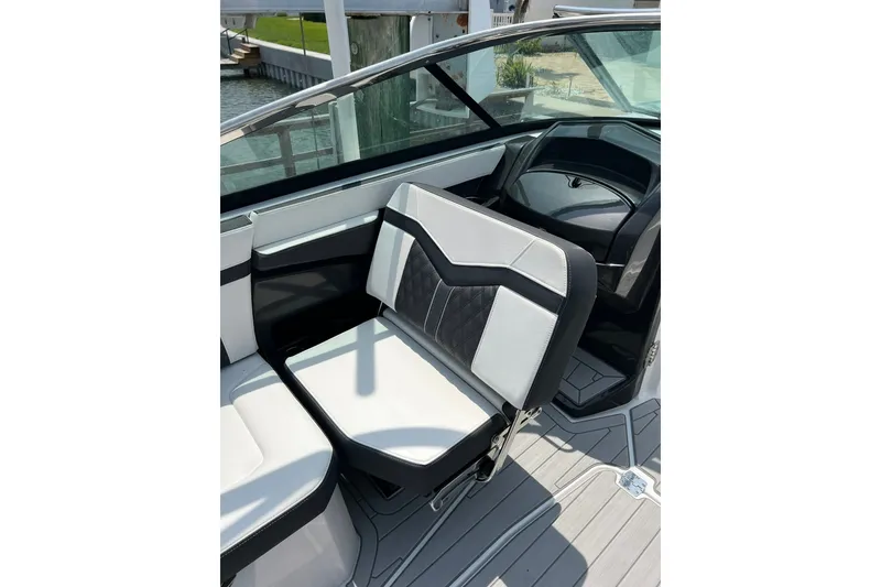 Slide: The Image of Monterey 275SS Super Sport 2024 - 7747593