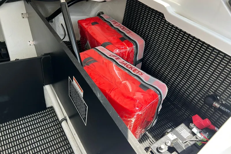 Slide: The Image of Monterey 275SS Super Sport 2024 - 7747686