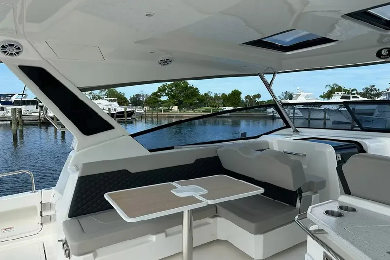 Slide: The Image of Aquila 36 Sport 2023 - 7747556