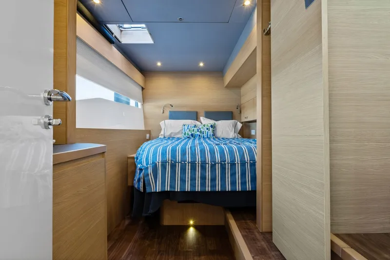 Slide: The Image of Aquila 54 Yacht 2021 - 7747660