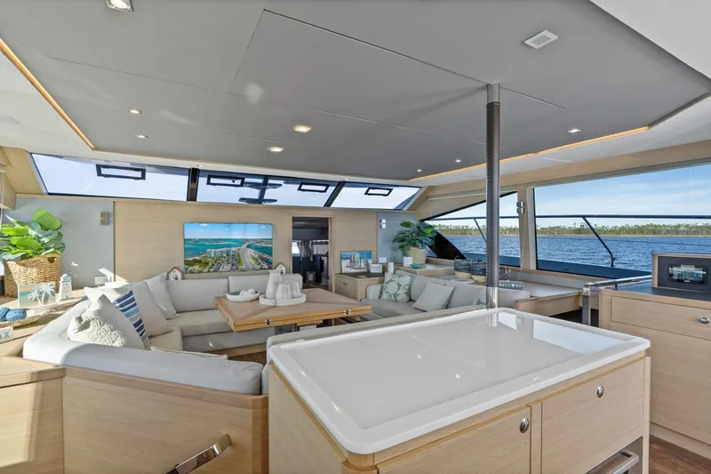 Slide: The Image of Aquila 54 Yacht 2021 - 7747599