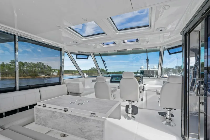 Slide: The Image of Aquila 54 Yacht 2021 - 7747707
