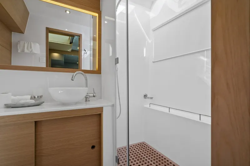 Slide: The Image of Aquila 54 Yacht 2021 - 7747656