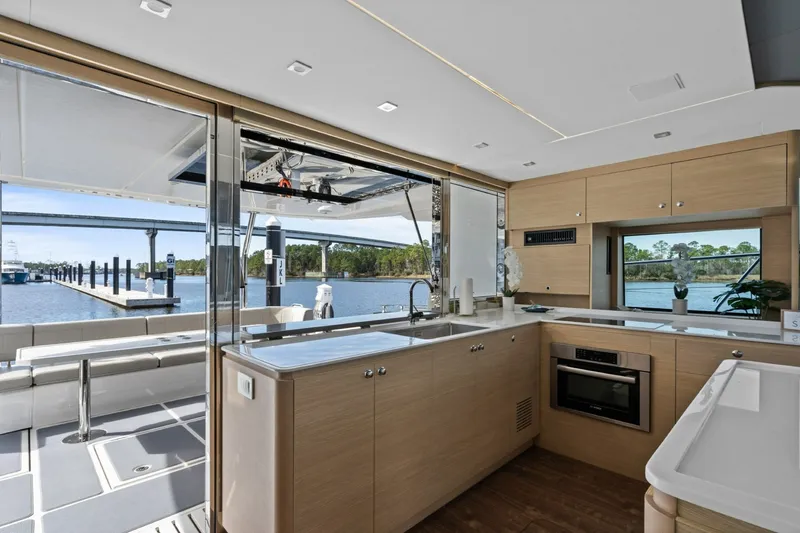 Slide: The Image of Aquila 54 Yacht 2021 - 7747606
