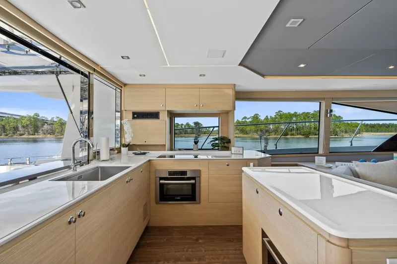 Slide: The Image of Aquila 54 Yacht 2021 - 7747604