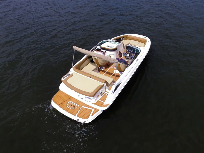 Slide: The Image of Sea Ray 220 Sundeck 2015 - 7747918