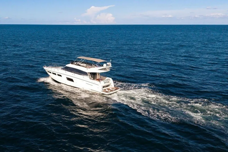 Slide: The Image of Prestige 550 2013 - 7850725