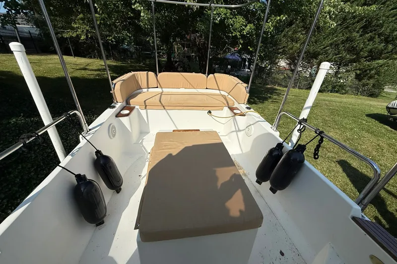 Slide: The Image of Ranger Tug R-21 EC 2011 - 7748100