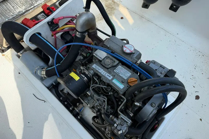 Slide: The Image of Ranger Tug R-21 EC 2011 - 7748094