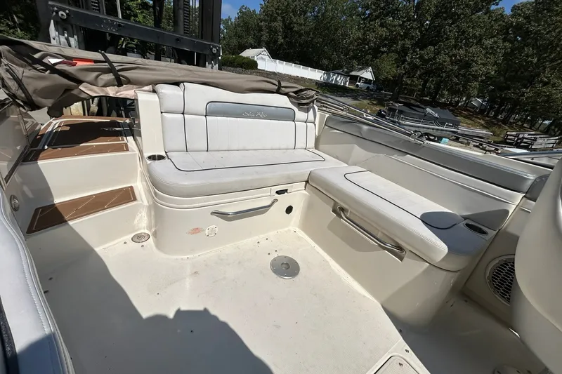 Slide: The Image of Sea Ray 260 Sundeck 2010 - 7748141