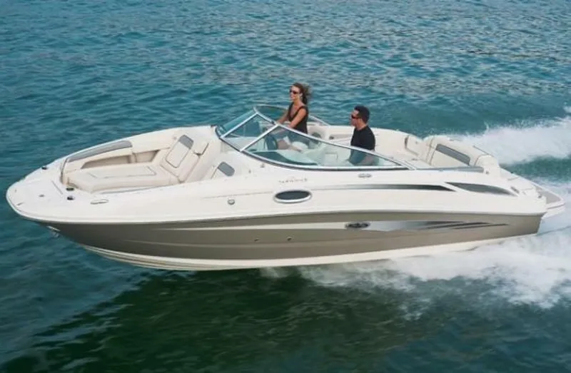 The Image of Sea Ray 260 Sundeck 2010 - 7748065