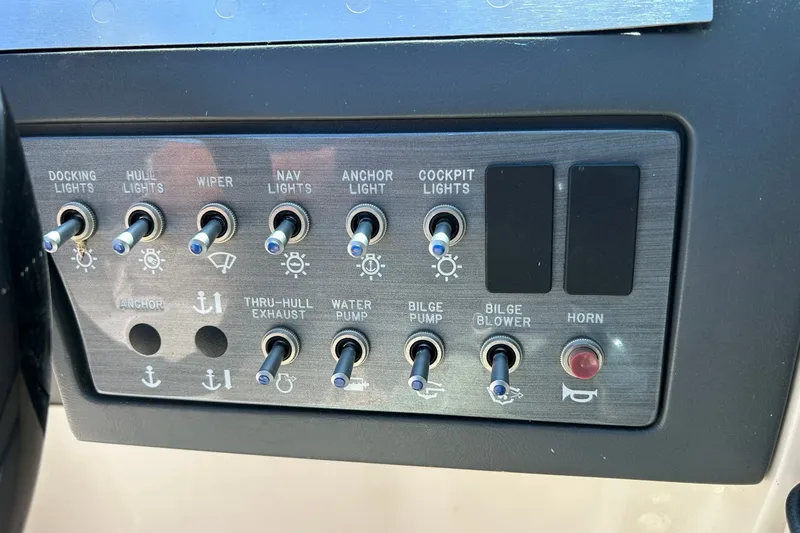 Slide: The Image of Sea Ray 260 Sundeck 2010 - 7748191