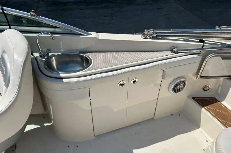 Slide: The Image of Sea Ray 260 Sundeck 2010 - 7748133