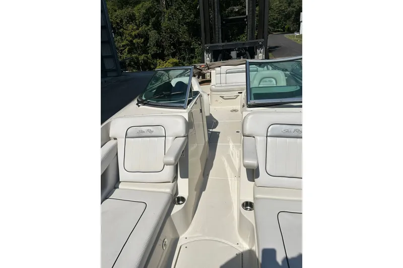 Slide: The Image of Sea Ray 260 Sundeck 2010 - 7748158