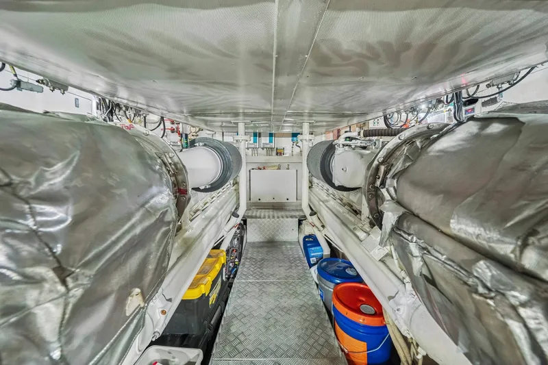 Slide: The Image of Azimut 86S 2009 - 7770149