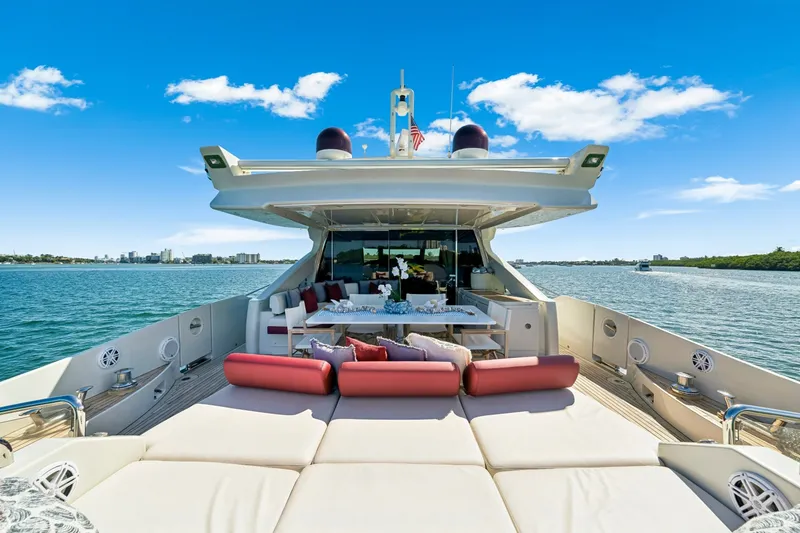 Slide: The Image of Azimut 86S 2009 - 7769859