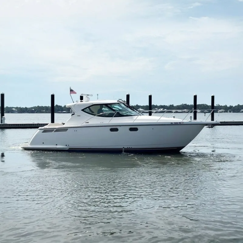 The Image of Tiara 3500 Sovran 2009 - 7748281