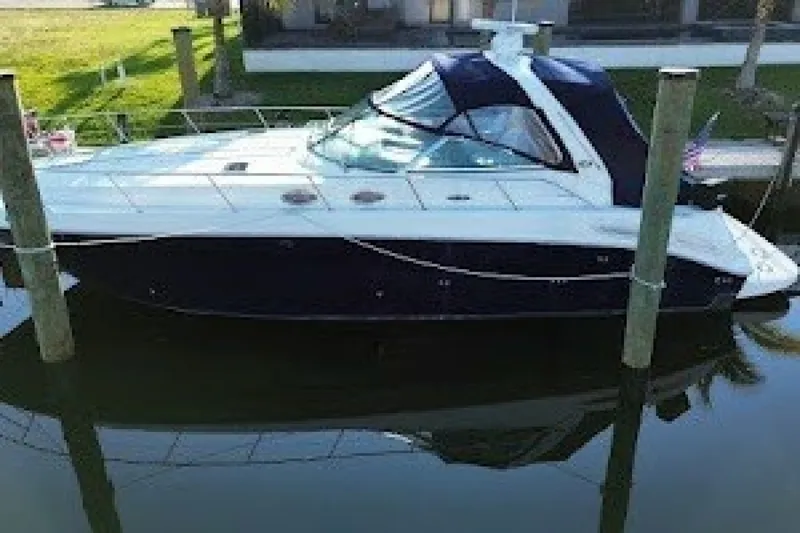 Slide: The Image of Sea Ray 380 Sundancer 2004 - 7748354