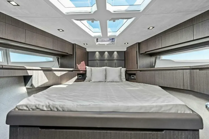 Slide: The Image of Galeon 470 Sky 2024 - 7763571