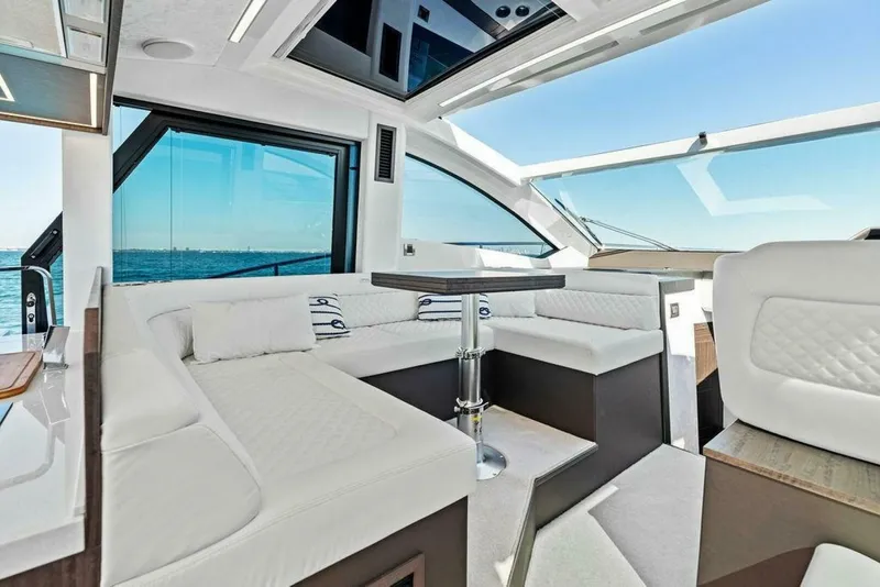 Slide: The Image of Galeon 470 Sky 2024 - 7763555