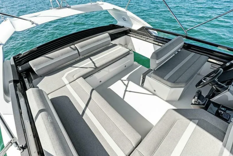 Slide: The Image of Galeon 470 Sky 2024 - 7763575