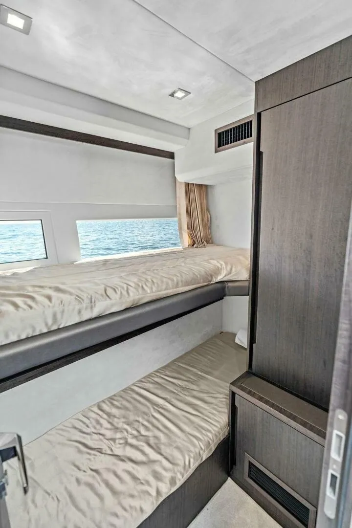 Slide: The Image of Galeon 470 Sky 2024 - 7763556