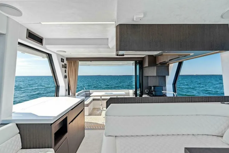 Slide: The Image of Galeon 470 Sky 2024 - 7763557