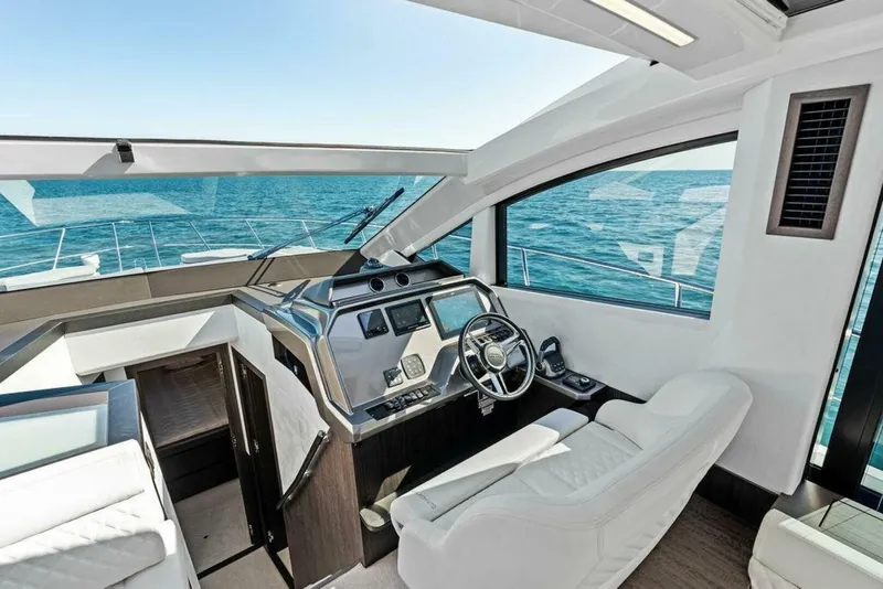 Slide: The Image of Galeon 470 Sky 2024 - 7763570