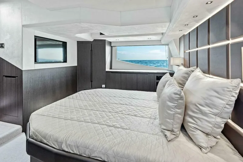 Slide: The Image of Galeon 470 Sky 2024 - 7763572