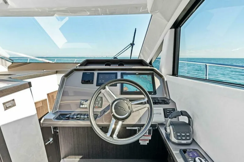Slide: The Image of Galeon 470 Sky 2024 - 7763567