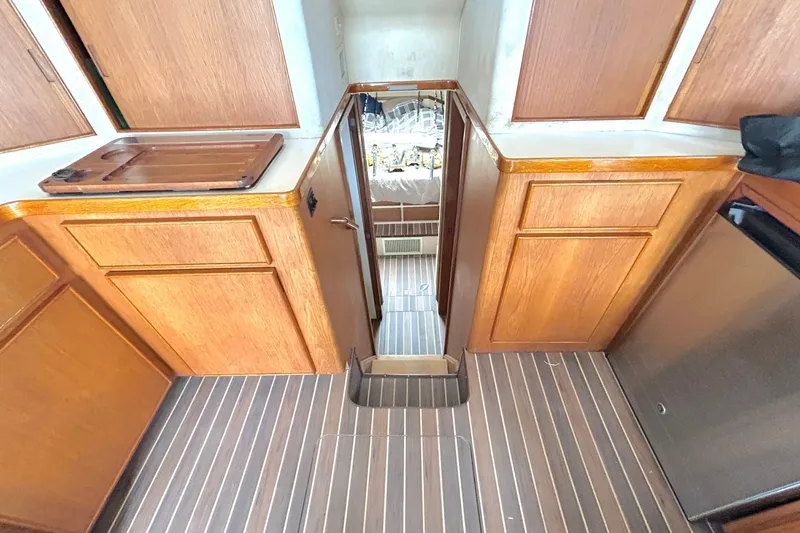 Slide: The Image of Bertram 37 Convertible 1990 - 7770342