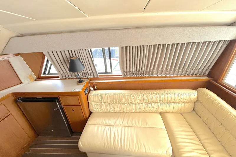 Slide: The Image of Bertram 37 Convertible 1990 - 7770325