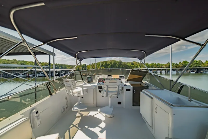 Slide: The Image of Hatteras 70 Cockpit Motor Yacht 1988 - 7748718