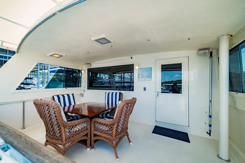 Slide: The Image of Hatteras 70 Cockpit Motor Yacht 1988 - 7748752
