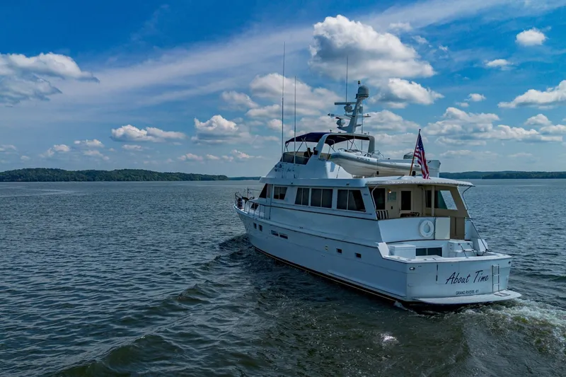 Slide: The Image of Hatteras 70 Cockpit Motor Yacht 1988 - 7748656