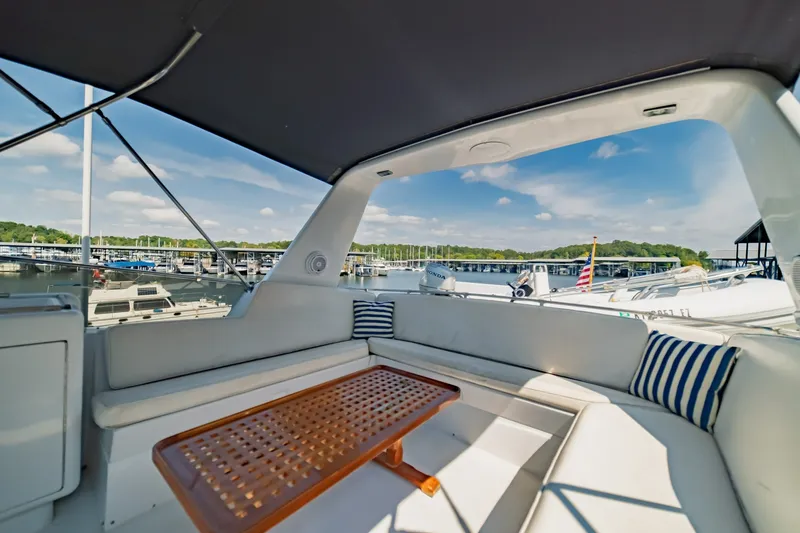 Slide: The Image of Hatteras 70 Cockpit Motor Yacht 1988 - 7748739