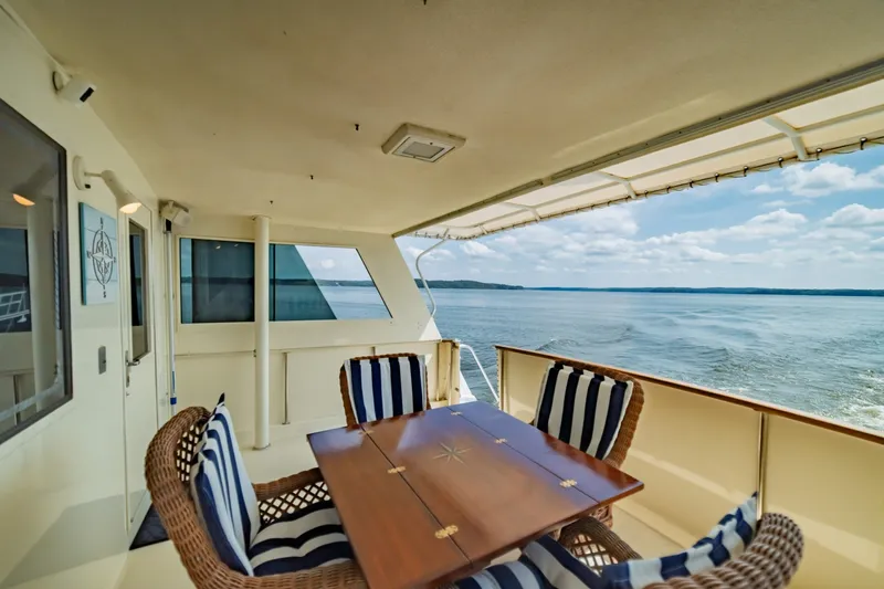 Slide: The Image of Hatteras 70 Cockpit Motor Yacht 1988 - 7748766