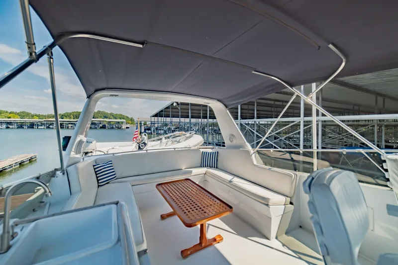 Slide: The Image of Hatteras 70 Cockpit Motor Yacht 1988 - 7748727