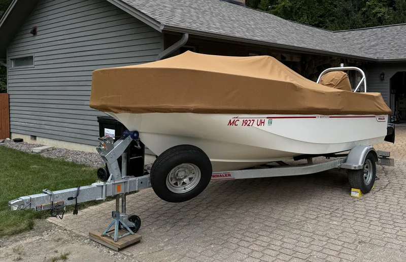 Slide: The Image of Boston Whaler 170 MT 2018 - 7750681
