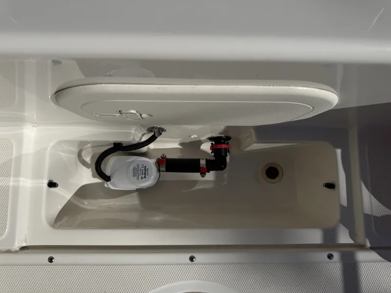 Slide: The Image of Bilge Area and Pump - 7750114