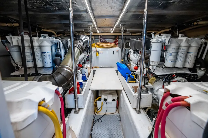 Slide: The Image of Carver Yachts 56 Voyager SE 2007 - 7750122