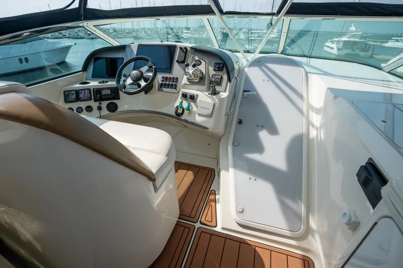 Slide: The Image of Carver Yachts 56 Voyager SE 2007 - 7750147