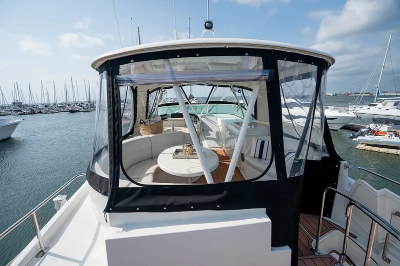 Slide: The Image of Carver Yachts 56 Voyager SE 2007 - 7750158